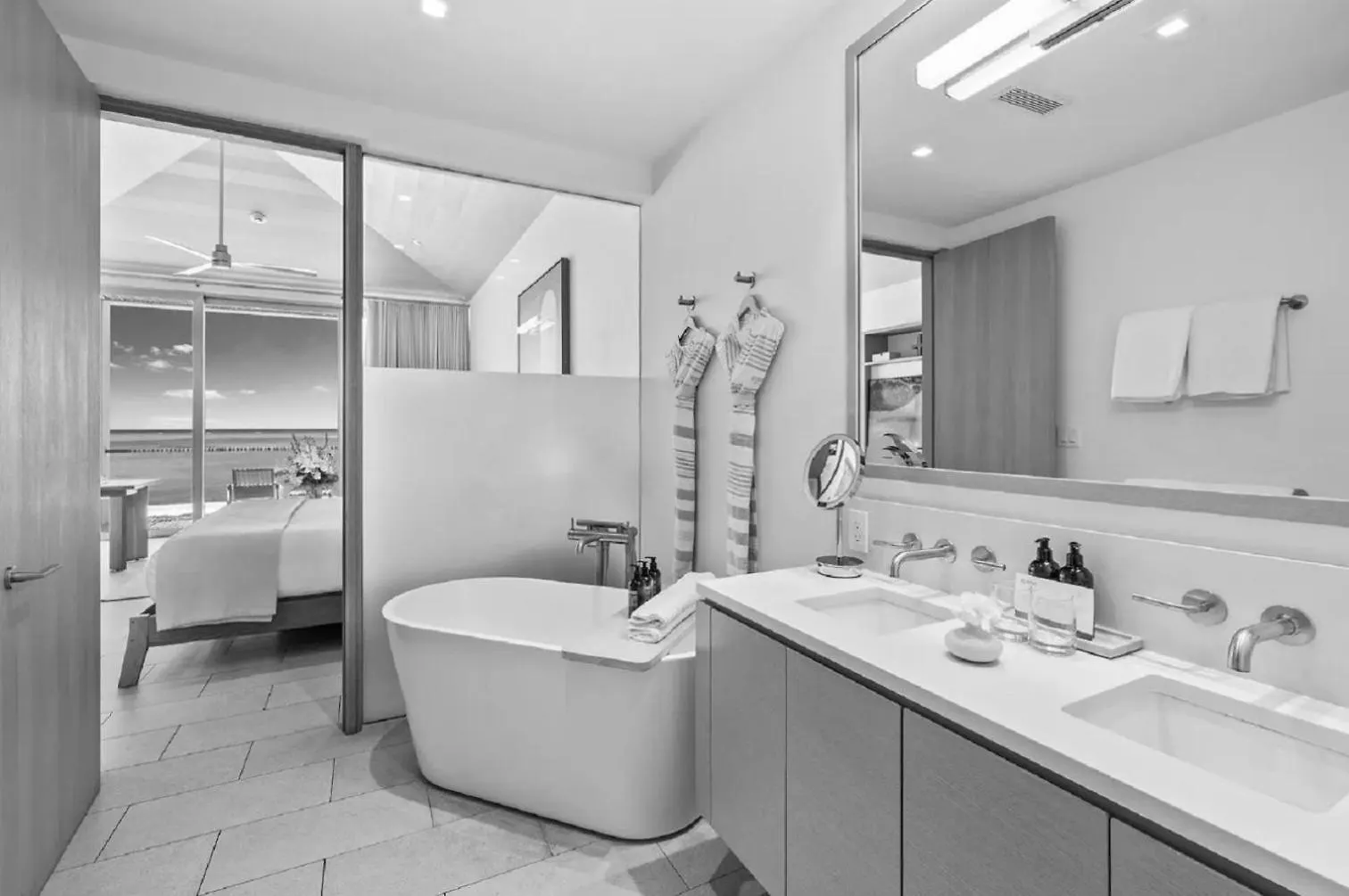 Stunning Beachfront Apartment Providenciales Turks en Caicos Eilanden
